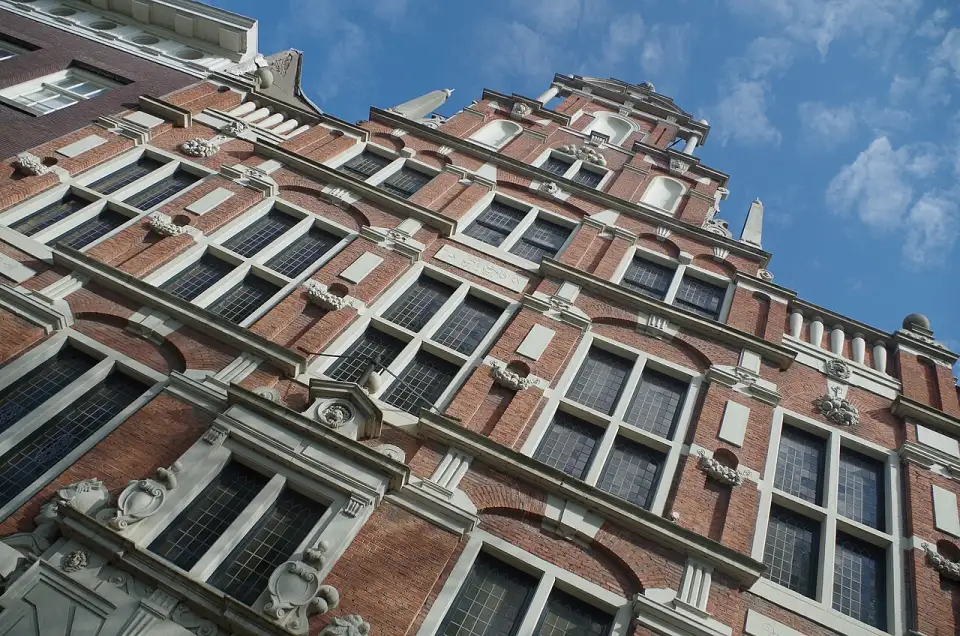 Fachada de la Casa de las Cabezas en el canal Keizersgracht