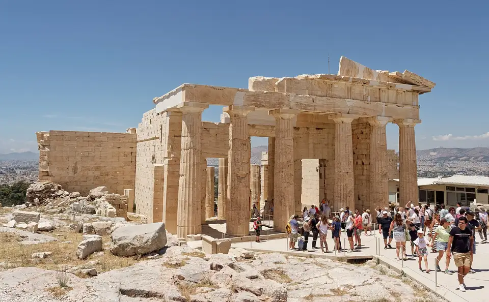 Säulen der Propyläen, des monumentalen Eingangstors zur Akropolis