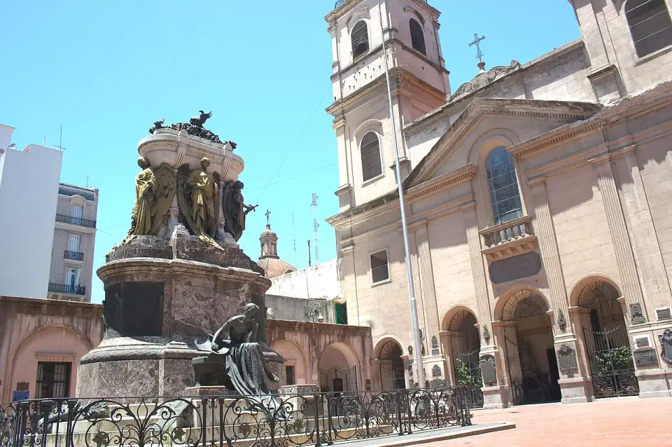 Manuel Belgrano's mausoleum in front of the Santo Domingo tower