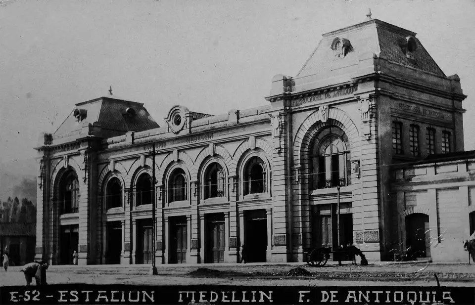 Vecchia cartolina della Estación Medellín del Ferrocarril de Antioquia