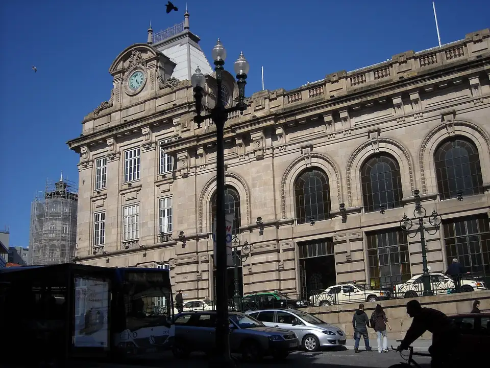 Façade of São Bento station with its clock